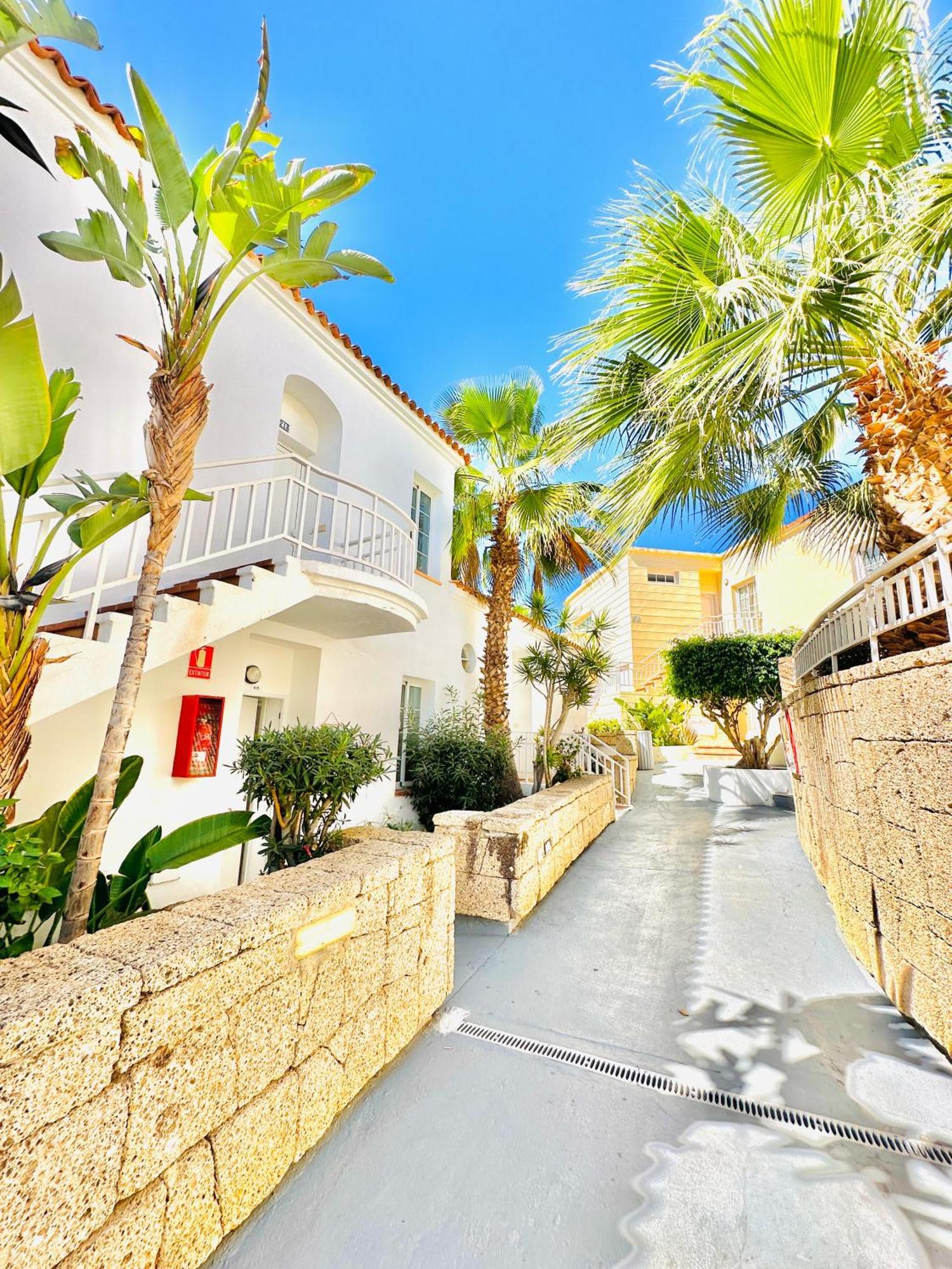 Luxury Villa Fanabe With Private Garden Costa Adeje  Esterno foto